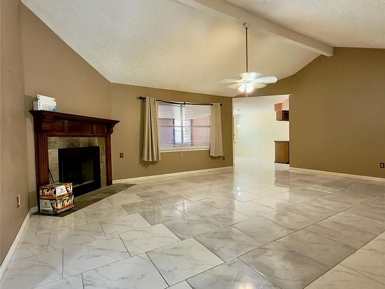 23115 Bright Star Dr — Photo 3