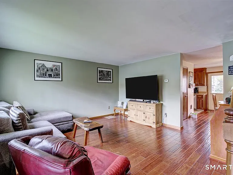 6 Oak Forest Dr #3 — Photo 2
