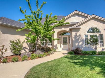 3680 Seasons Ct, Redding, CA, 96001