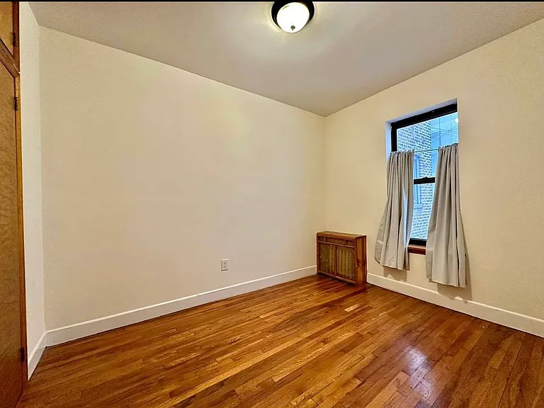 22 W 77th St #54 — Photo 7