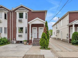 9312 89th Ave, Jamaica, NY 11421
