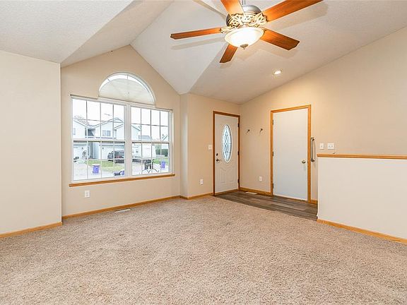 4th image of 468 Sugar Creek Ln