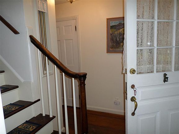 4th image of 5 James Ave