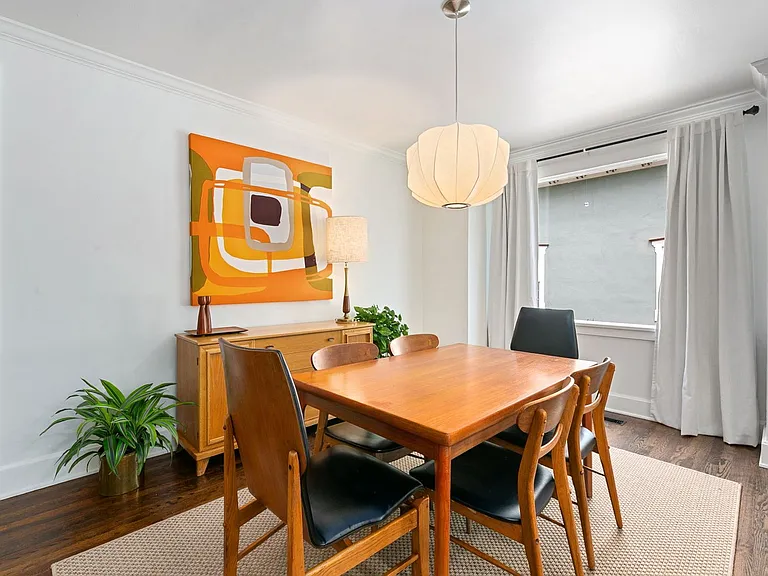 424 W Oak St — Photo 11