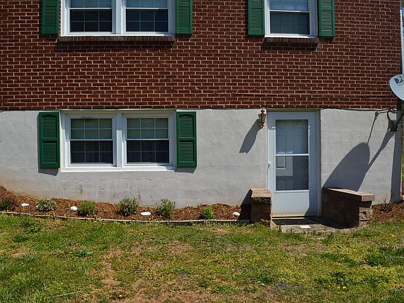 3rd image of 416 Oakwood Dr