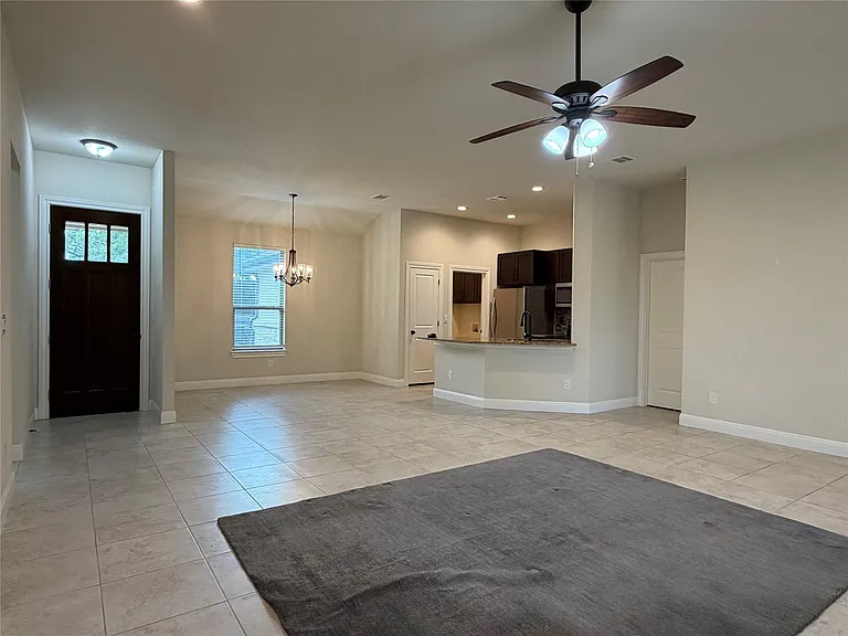 206 Fairway Cir — Photo 5