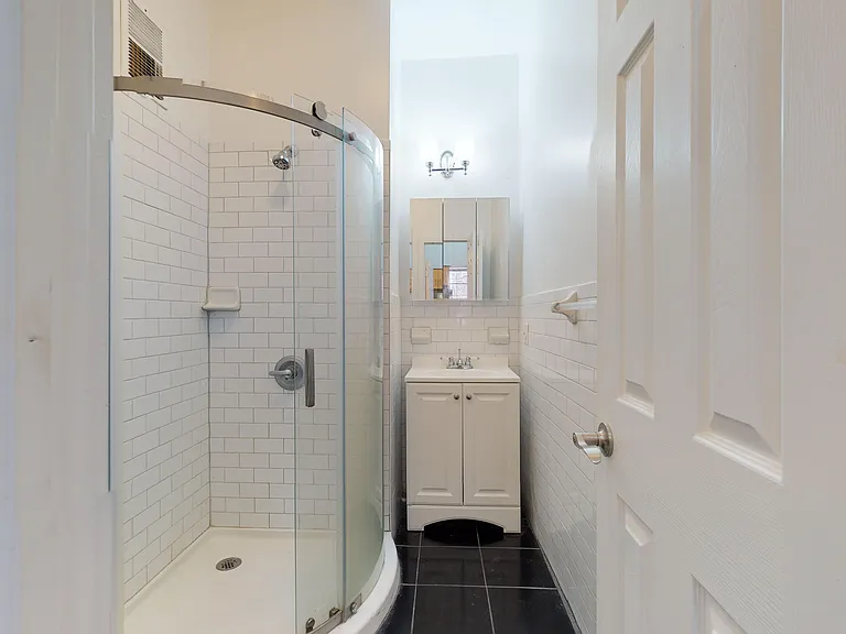 1502 1st Ave #2C — Photo 16