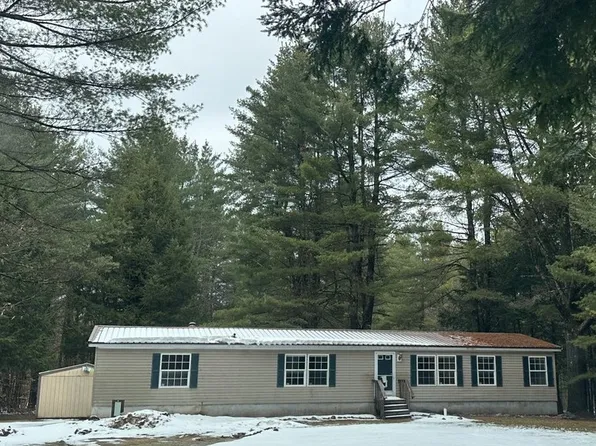 1085 County Route 17, Bernhards Bay, NY 13028