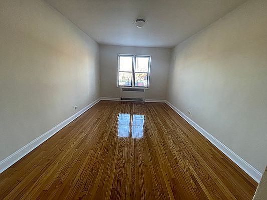 2nd image of 9310 Queens Blvd APT 4