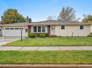2105 Sullivan Ave, Kaukauna, WI 54130