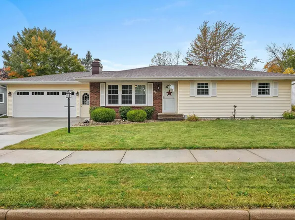 2105 Sullivan Ave, Kaukauna, WI 54130