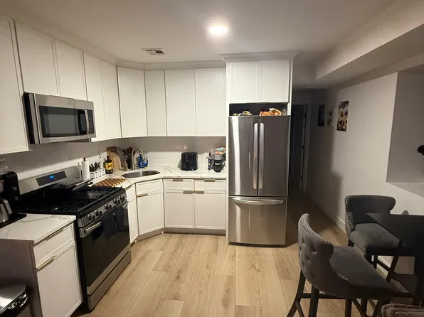 446 Vernon Ave #2, Staten Island, NY 10309