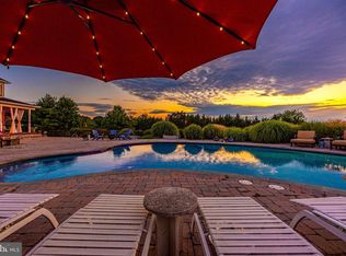 3102 Days Ct, Ijamsville, MD 21754