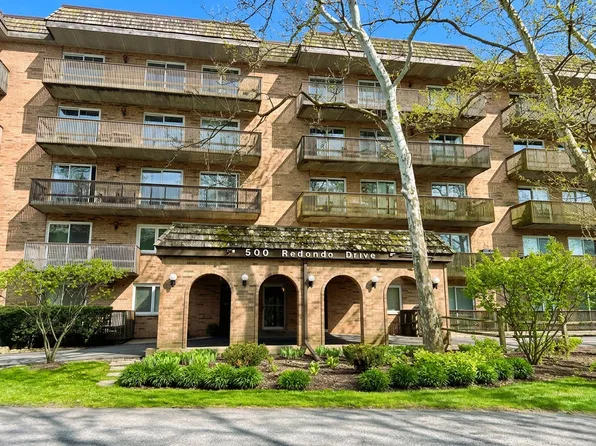 500 Redondo Dr APT 202, Downers Grove, IL 60516