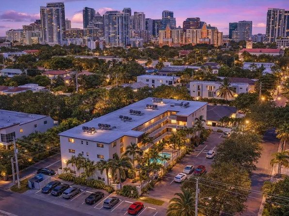 1220 NE 3rd St APT 205, Fort Lauderdale, FL 33301