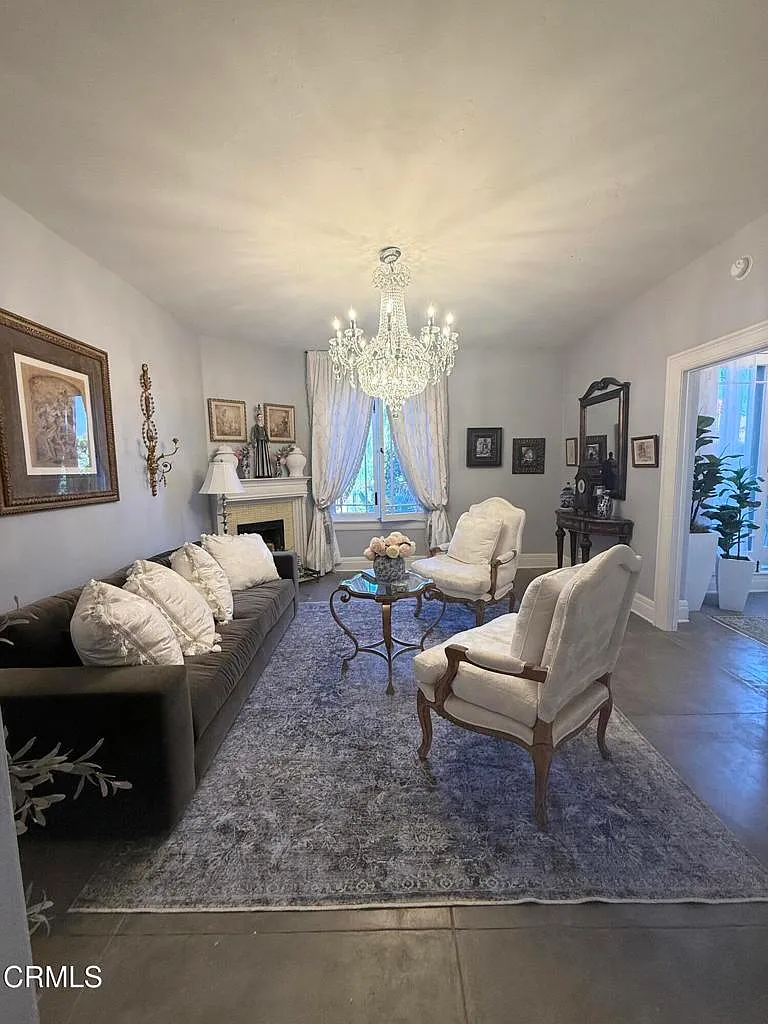 Studio, 1.0 bath, 528 sqft, $3,500 — Photo 1