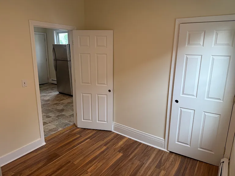 20 Peach Ave #2 — Photo 14