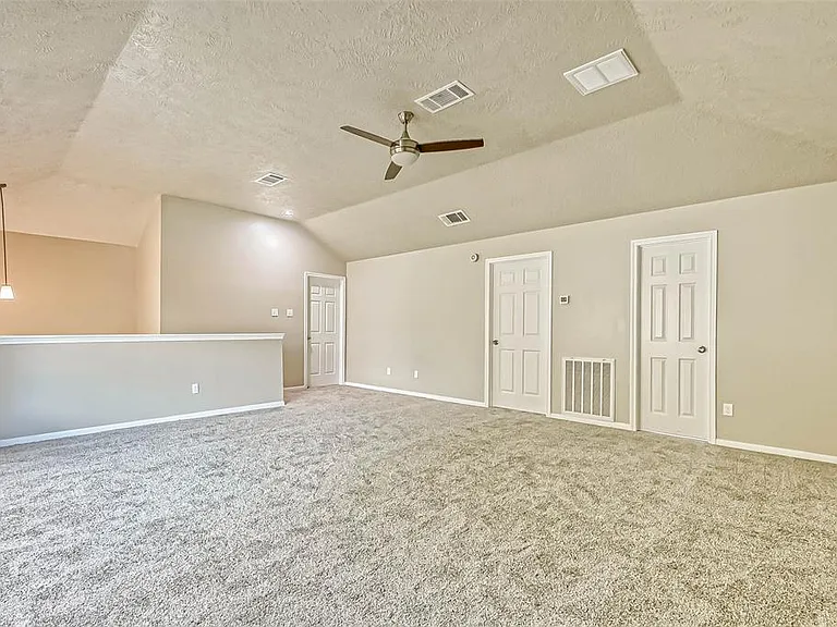 2478 Woodbury St — Photo 20