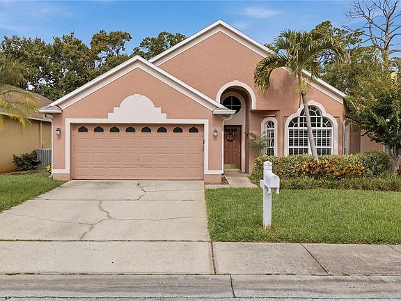 2nd image of 14990 Hidden Oaks Cir