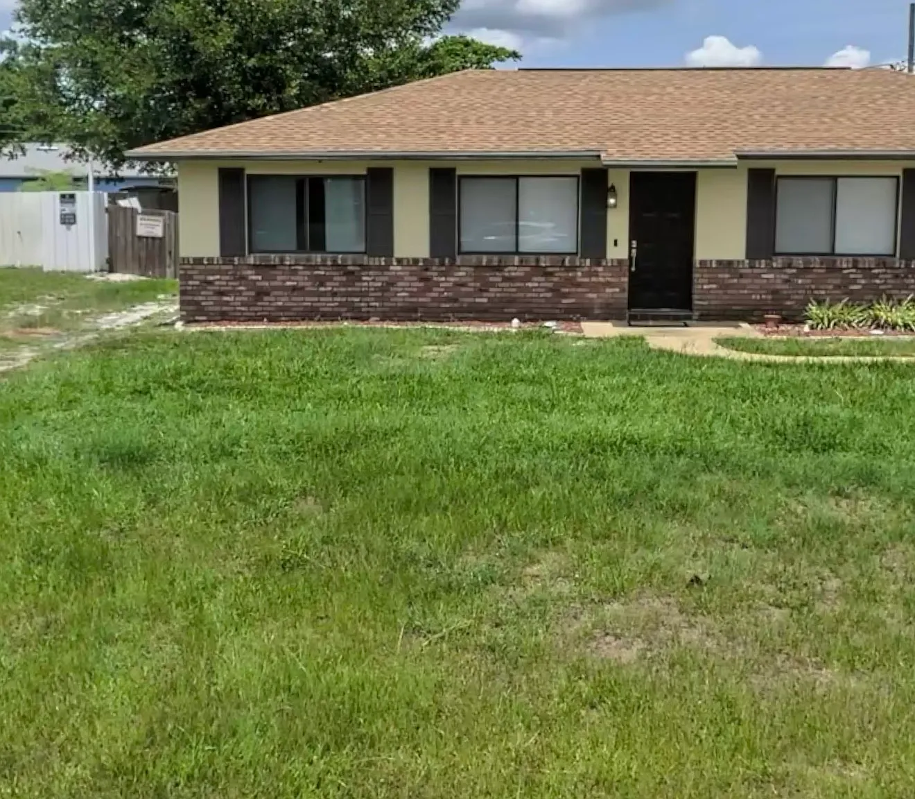 3 bed, 1120 sqft, $1,900 — Photo 3