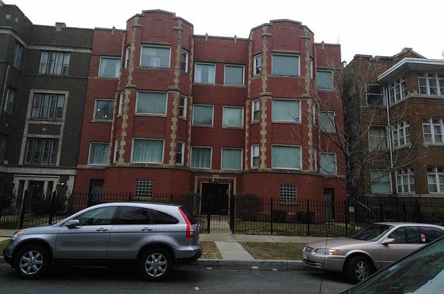 1st image of 6724 S Paxton Ave Unit 2-S