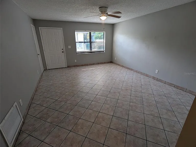 910 S Center St #910 — Photo 8