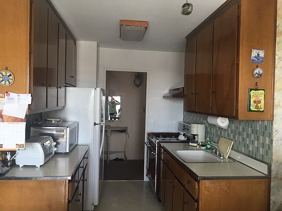 2nd image of 2652 Cropsey Avenue #5G