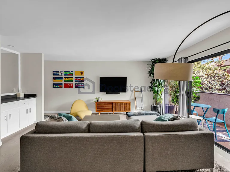 837 N West Knoll Dr #205 — Photo 10
