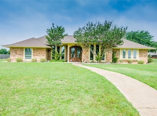 405 Spring Creek Dr, Waxahachie, TX 75165