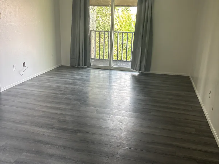 1430 Vega Cir #3 — Photo 10