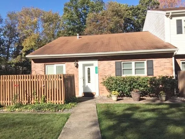 1023 Glade Dr, Kittanning, PA 16201