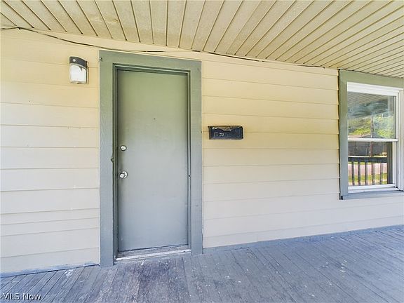 3rd image of 531 Gage St