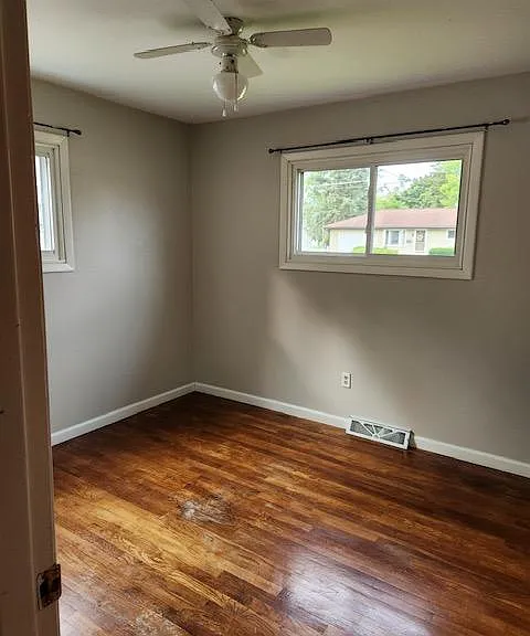 3913 Alan Dr — Photo 6