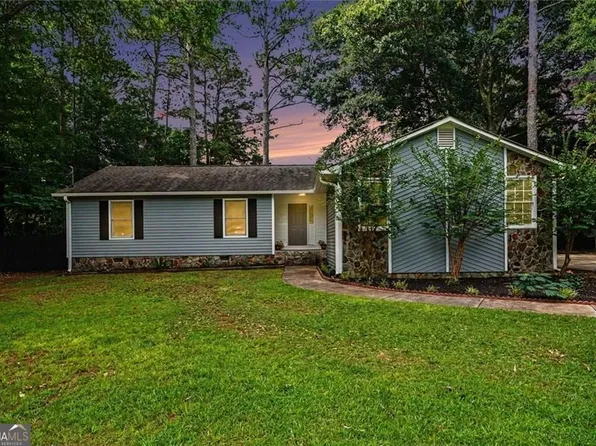 1708 Rosewood Dr, Griffin, GA 30223