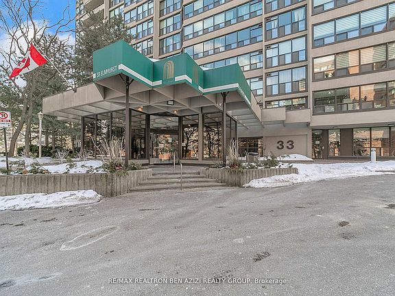3rd image of 33 Elmhurst Ave #1904