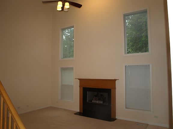 3rd image of 55 Whispering Oaks Ln