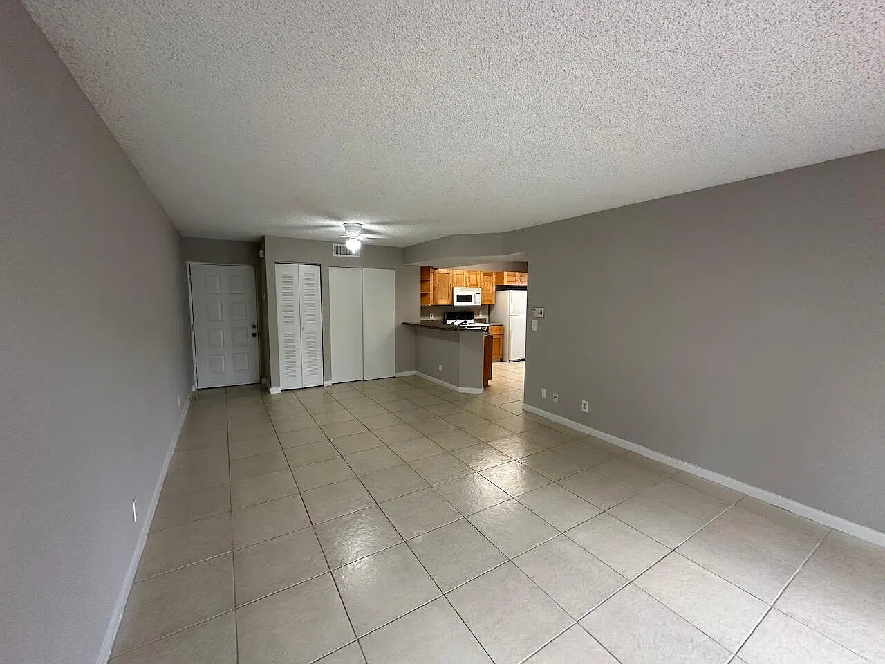 1 bed, 1.0 bath, 733 sqft, $1,750 — Photo 3