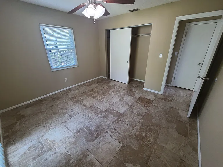 4141 Fargo St N — Photo 15