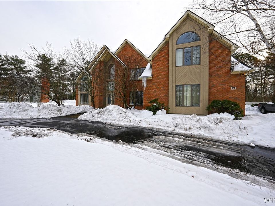 1st image of 21 Lakeridge Dr