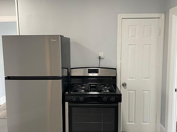 4th image of 111 Yale Ave Floor 3