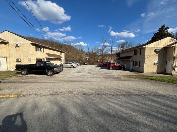 22 Main St, Freeport, PA 16229
