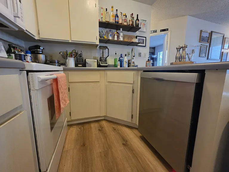 2700 S White Mountain Rd #1021 — Photo 8