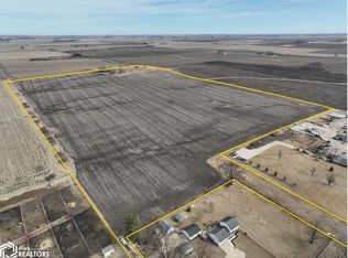 210th St, Manchester, IA 52057