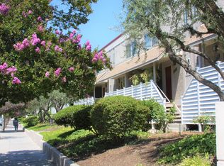 18333 Hatteras St Unit 120, Tarzana, CA 91356