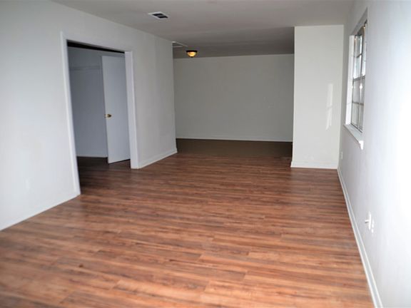 2nd image of 8765 Kimberly Dr