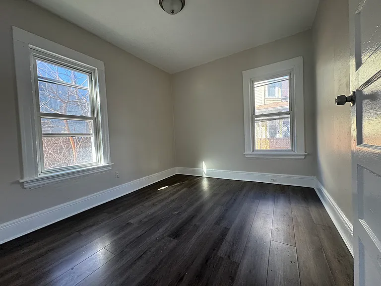 75 Sanford Ave #A — Photo 10