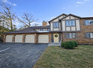 7761 W Foresthill Ln APT 2A, Palos Heights, IL 60463