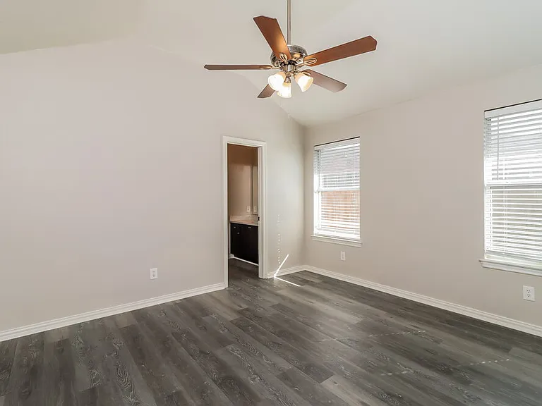 9112 Christopher Cir — Photo 10