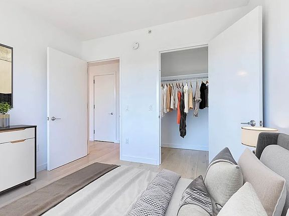 4th image of 14474 Northern Blvd APT 7S
