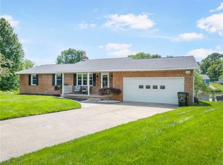 11121 Titus Ave NW, Uniontown, OH 44685